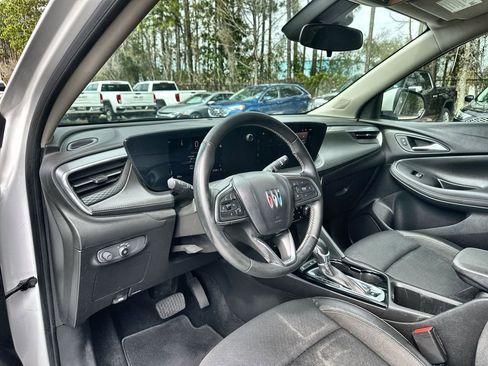 Certified 2024 Buick Encore GX Preferred w/ Comfort Package image 10