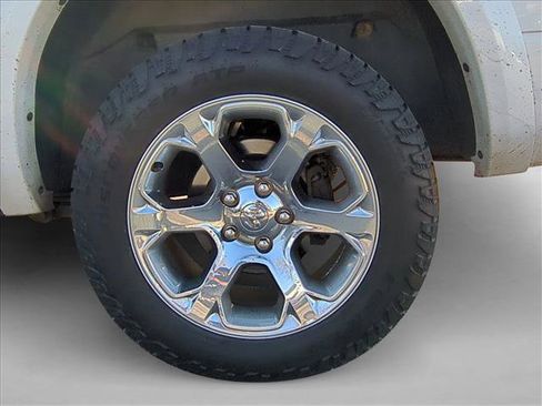 Used 2018 RAM 1500 Laramie w/ Convenience Group image 15