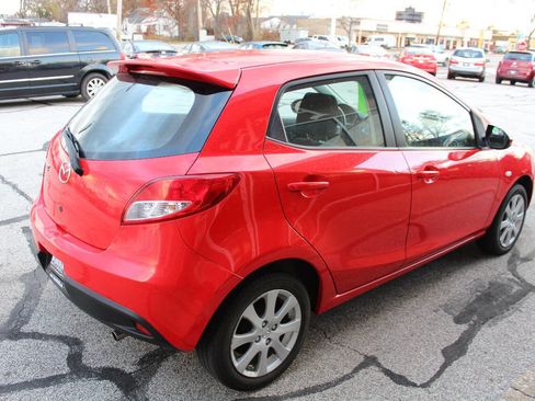 Used 2011 MAZDA MAZDA2 Touring image 9