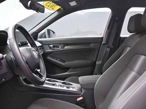 Used 2025 Honda Civic Sport image 15
