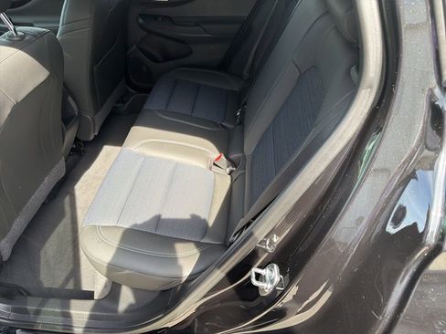 Used 2024 Buick Envista Preferred w/ Convenience I Package image 8