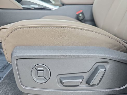 New 2025 Audi Q5 Premium Plus image 27