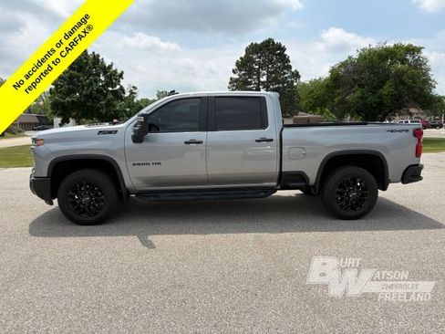 Used 2025 Chevrolet Silverado 2500 Custom w/ Custom Convenience Package AWD/4WD image 3