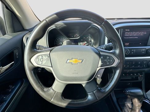 Used 2020 Chevrolet Colorado LT w/ Safety Package image 13