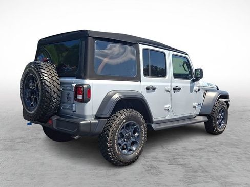 Used 2023 Jeep Wrangler Unlimited w/ Cold Weather Group AWD/4WD image 6