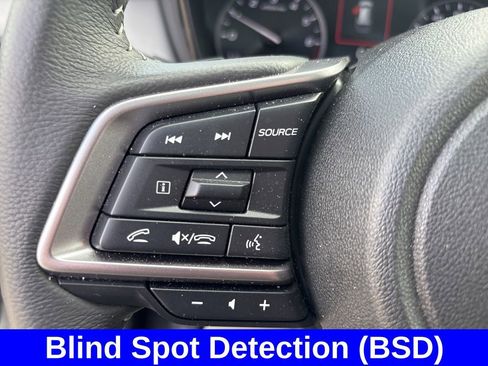 Used 2025 Subaru Outback Premium image 21