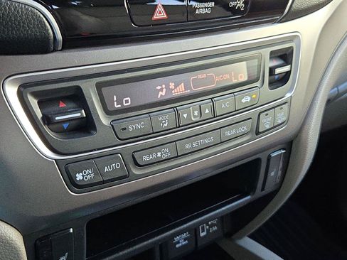 Used 2022 Honda Pilot Special Edition image 20