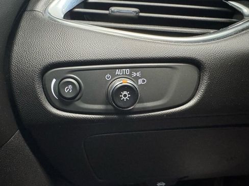 Used 2016 Chevrolet Malibu LT FWD image 33