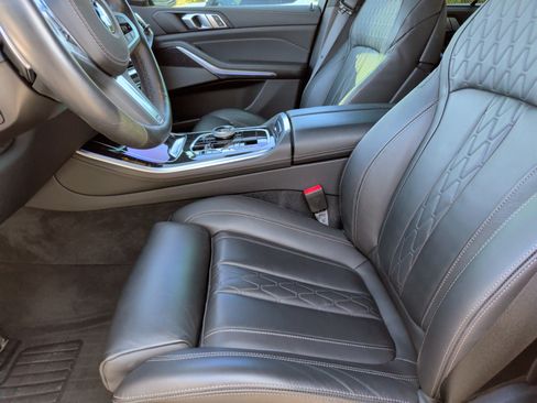 Used 2025 BMW X5 sDrive40i w/ Executive Package RWD image 26