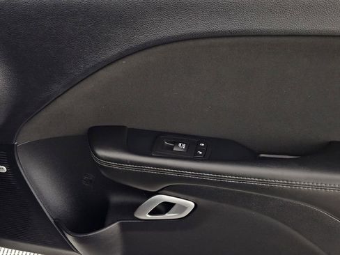 Used 2016 Dodge Challenger SXT w/ Blacktop Package image 30