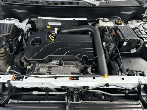 Certified 2023 Chevrolet Equinox LT FWD image 10