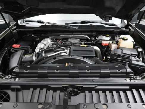 Used 2022 Chevrolet Silverado 3500 LTZ w/ LTZ Convenience Package AWD/4WD image 8
