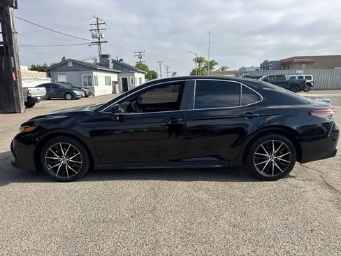Used 2024 Toyota Camry SE FWD image 8