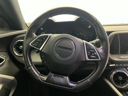 Used 2019 Chevrolet Camaro LT w/ RS Package image 15