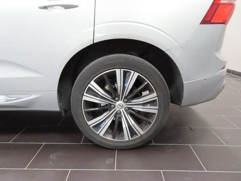 Used 2023 Volvo XC60 B5 Plus AWD/4WD image 15