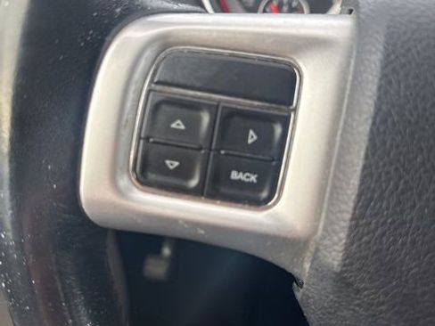 Used 2019 Dodge Grand Caravan SE w/ Rear Park Assist Package image 25