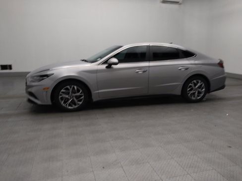Used 2023 Hyundai Sonata SEL FWD image 2