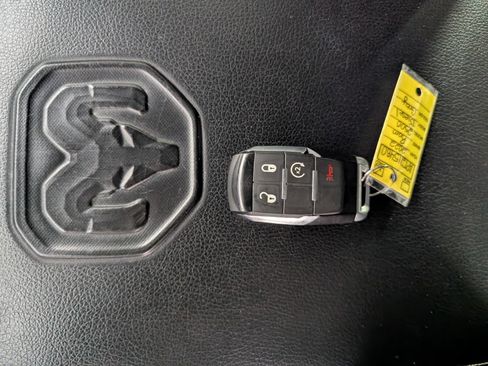 Used 2022 RAM 2500 Laramie AWD/4WD image 31