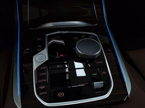 New 2026 BMW X5 xDrive50e image 14