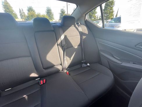 Used 2025 Nissan Altima 2.5 SV image 32