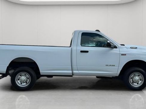 Used 2022 RAM 2500 Tradesman AWD/4WD image 2