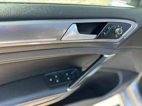 Used 2017 Volkswagen Golf Alltrack SEL image 40