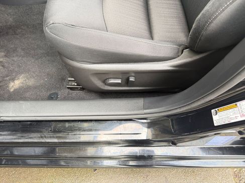 Used 2025 Nissan Altima 2.5 SV image 22