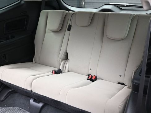 Used 2025 Subaru Ascent Premium image 5