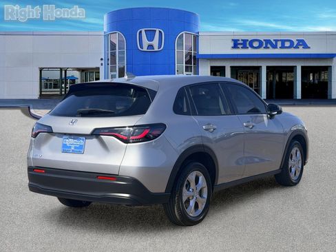 Certified 2023 Honda HR-V LX image 8