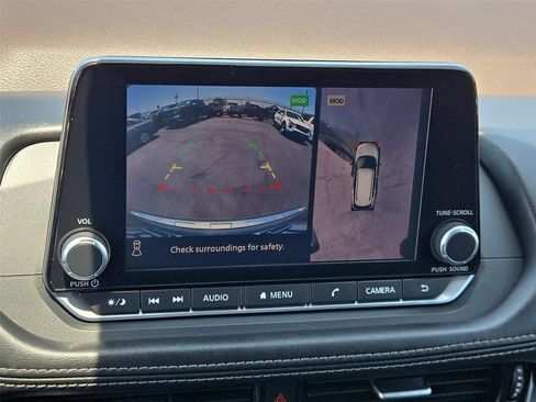 Used 2021 Nissan Rogue SV FWD image 7