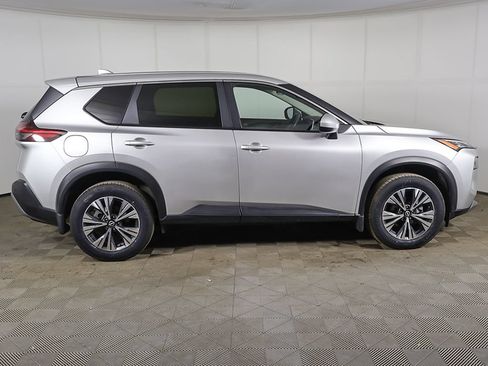 Used 2023 Nissan Rogue SV AWD/4WD image 12