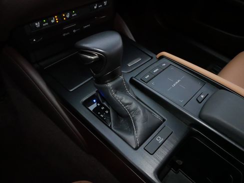 Used 2021 Lexus ES 250 w/ Premium Package image 24