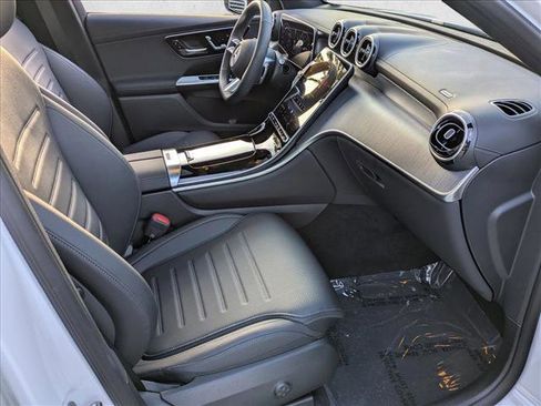 Used 2026 Mercedes-Benz GLC 300 4MATIC image 21