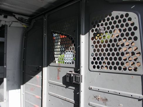 Used 2016 Chevrolet Express 2500 RWD image 25