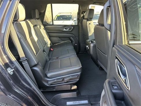 Used 2024 GMC Yukon SLT image 26