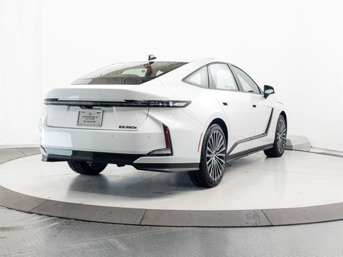 New 2026 Lexus ES 350e FWD image 12