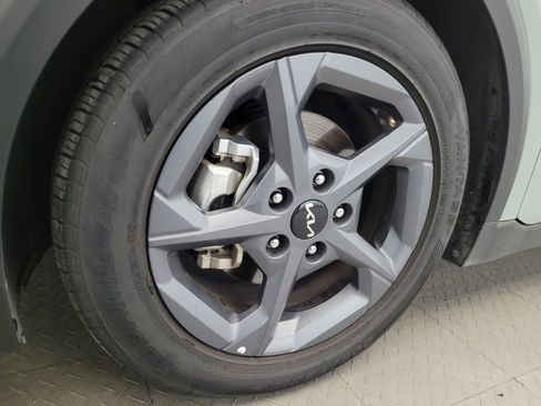 Used 2025 Kia K4 FWD image 31