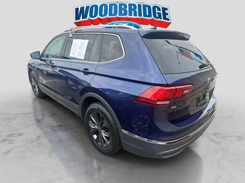 Used 2022 Volkswagen Tiguan SE w/ Panoramic Sunroof Package image 6