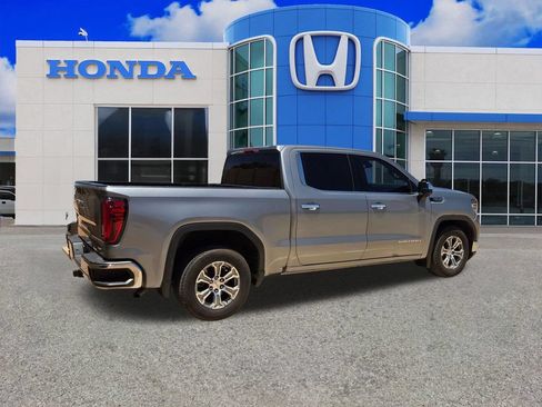 Used 2025 GMC Sierra 1500 SLT RWD image 2