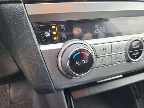 Used 2017 Subaru Outback 2.5i Premium image 21