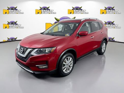 Used 2017 Nissan Rogue SV AWD/4WD image 1