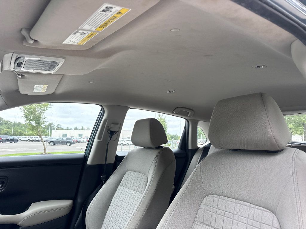 Certified 2024 Honda HR-V LX image 31