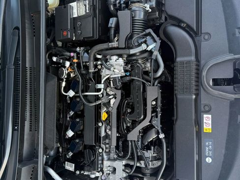 Used 2020 Toyota Corolla SE image 31