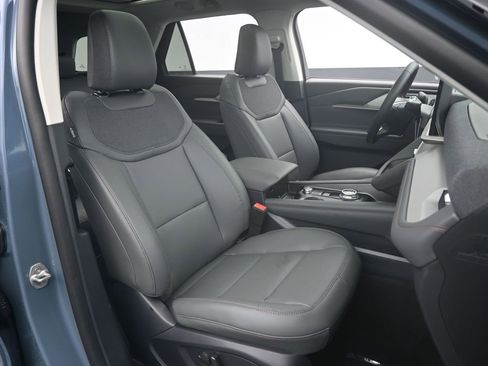 New 2026 Ford Explorer Active image 34