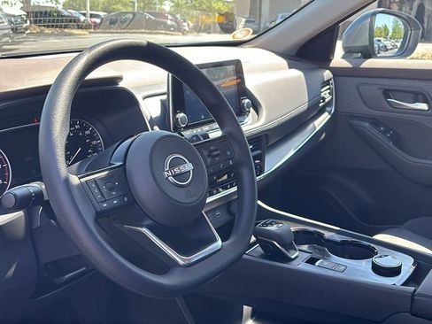 Used 2023 Nissan Rogue SV AWD/4WD image 26