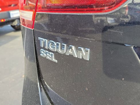 Used 2020 Volkswagen Tiguan SEL Premium R-Line w/ 3rd Row Seat Package image 9