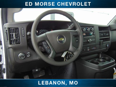 New 2025 Chevrolet Express 3500 w/ Driver Convenience Package image 15