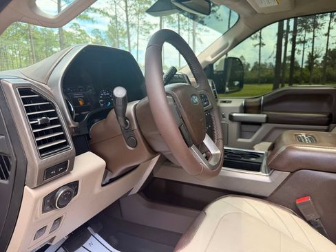 Used 2019 Ford F450 Limited AWD/4WD image 13