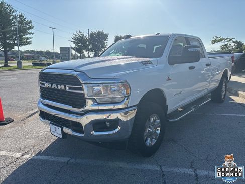 Used 2024 RAM 3500 Big Horn AWD/4WD image 12