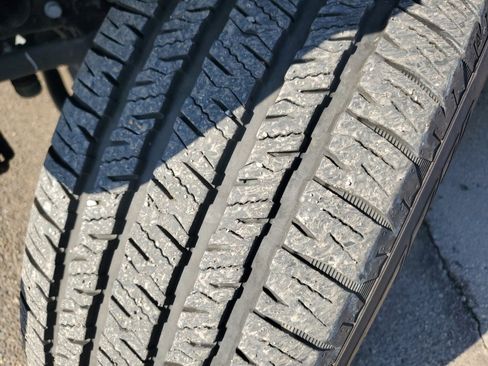 Used 2025 Jeep Wrangler Unlimited Sahara image 33